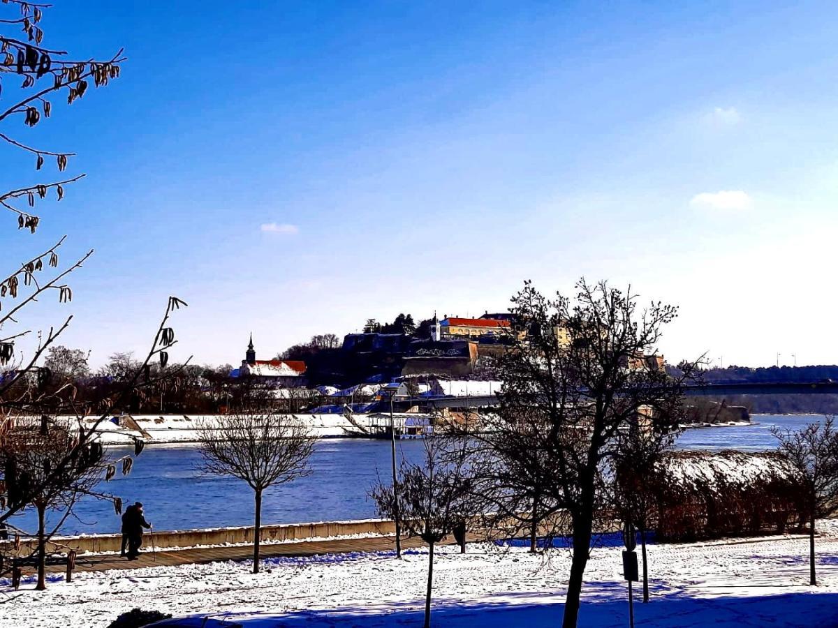 Apartman Danube Novi Sad Exterior photo